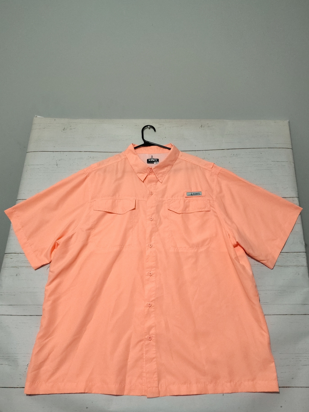 Habit Peach FishingLightweight Short-Sleeve Button-Up Shirt in Peach by Columbia